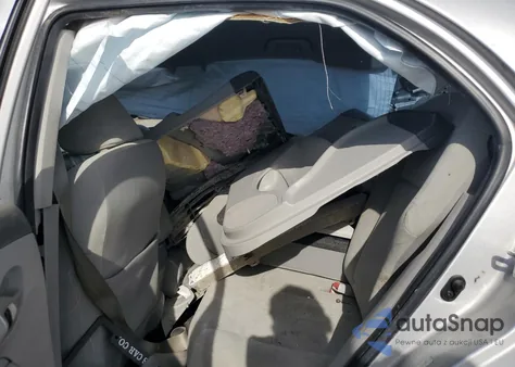 2010 Toyota Corolla Base z USA, uszkodzony, nr VIN 1NXBU4EE2AZ238575